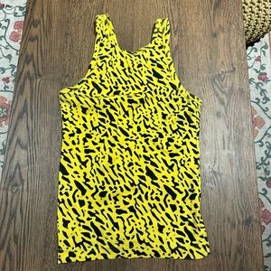 ESPIRIT Yellow Tee 💛⭐️ size Medium!